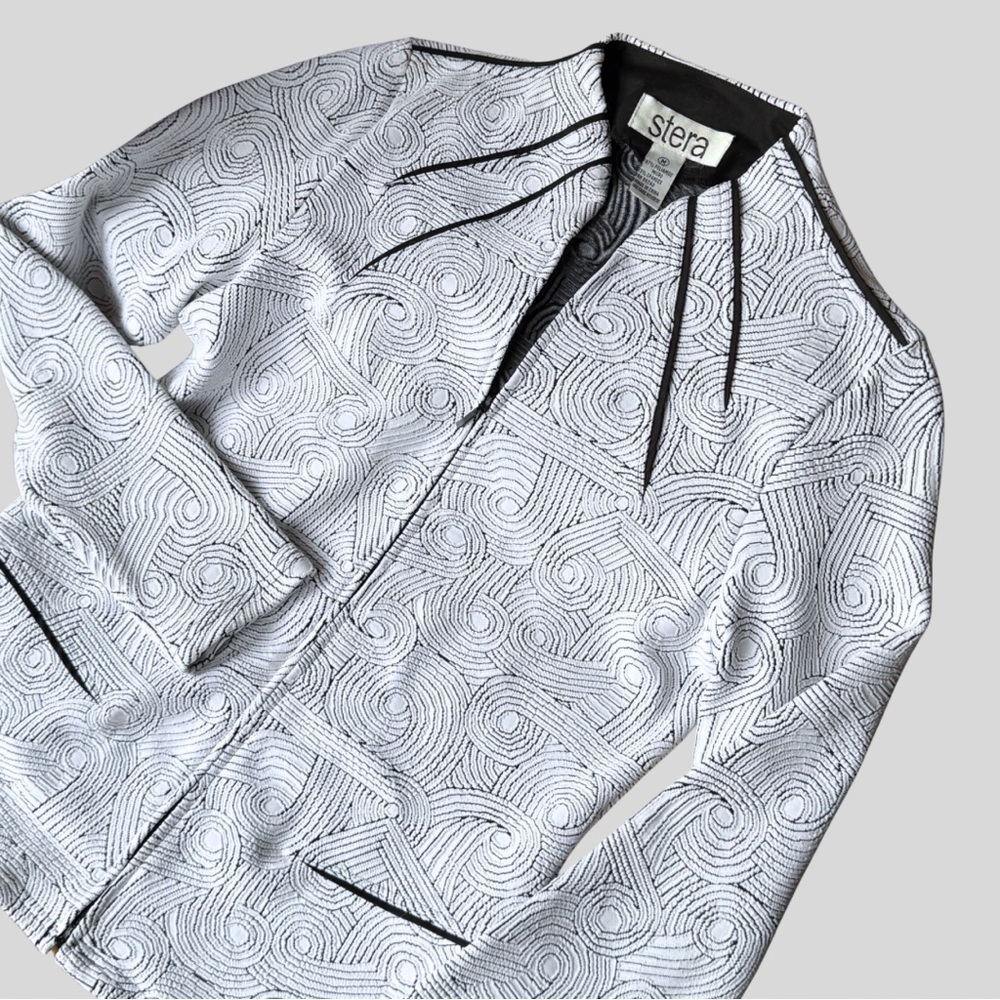 Stera Black and White Artistic Chic  Double-Zip Textured Blazer Size Medium